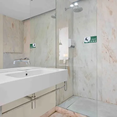 The Joao I Collection Two Bedroom アパート *