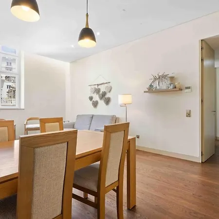 Timeout Market 2 Bedroom ליסבון